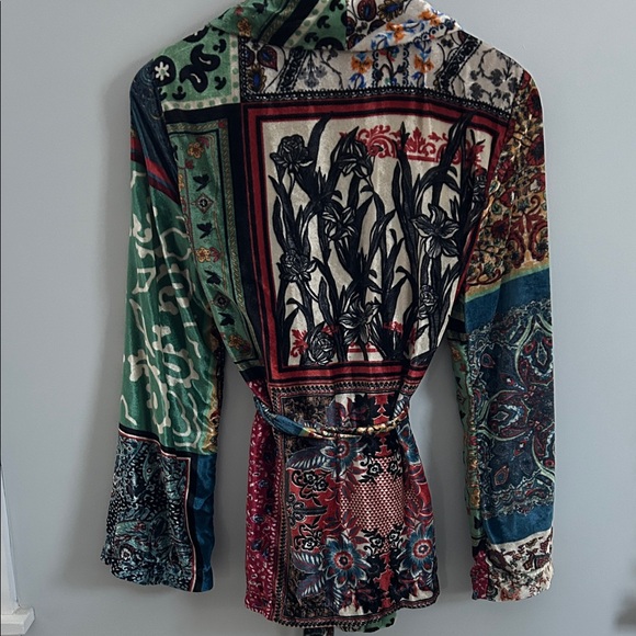 Melissa Blazer by the Italian Fashion Brand SFIZIO - Picture 3 of 9